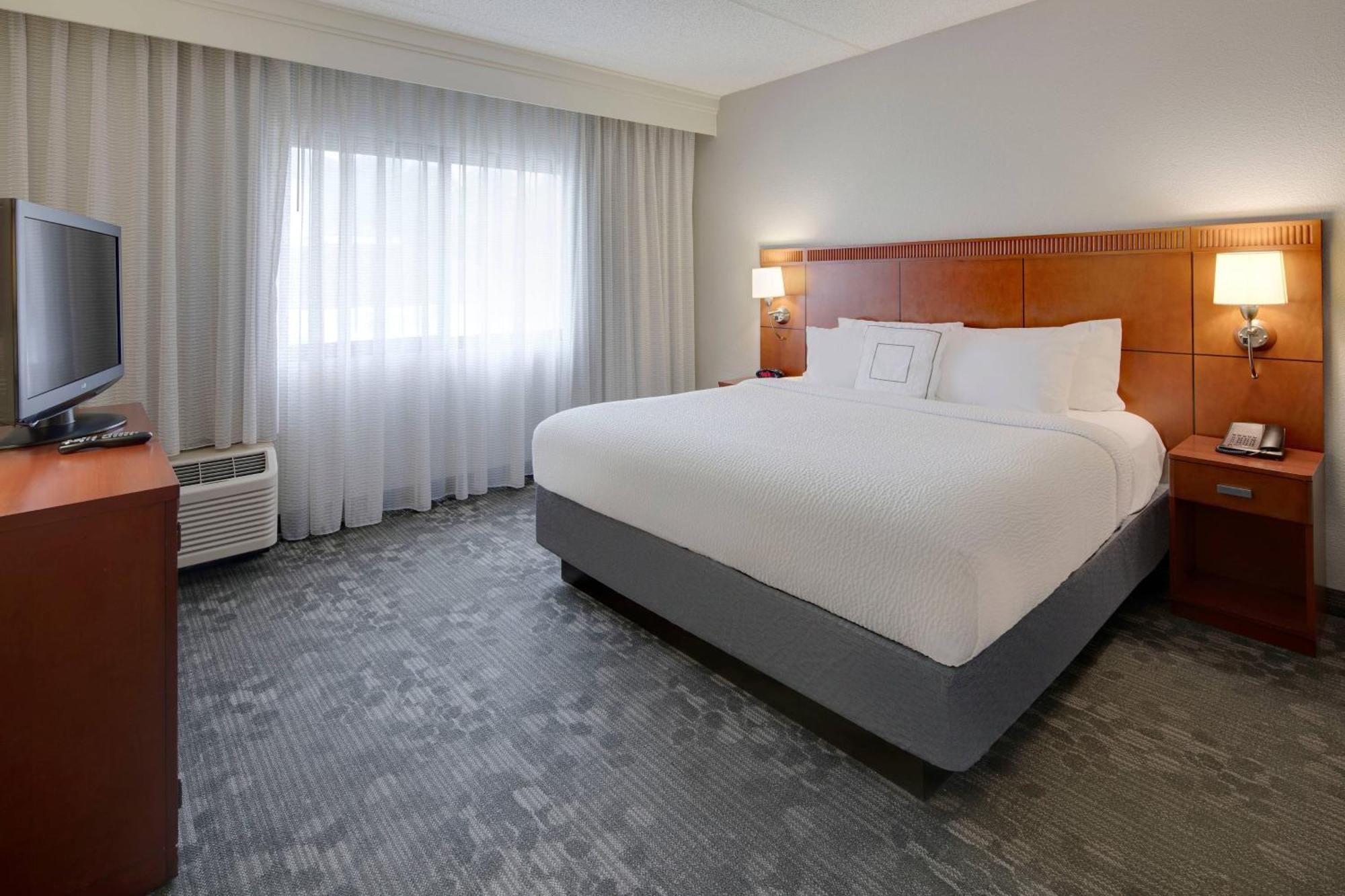 Courtyard By Marriott Atlanta Windy Hill/Ballpark Smyrna Exterior photo