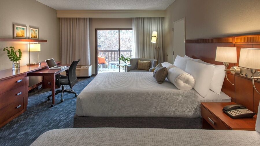 Courtyard By Marriott Atlanta Windy Hill/Ballpark Smyrna Exterior photo
